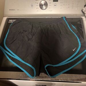 Nike Women’s XL Dri Fit Tempo Shorts